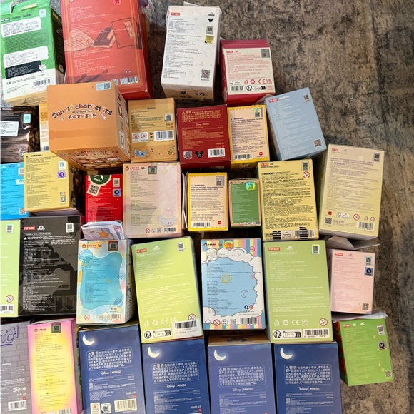 Assorted Kids Action Figures & Playsets - Picture 7 of 9